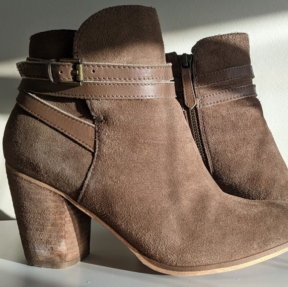 [SOLD]  -- BP TANDEM BOOTIEs brown suede leather booties size 6 - Picture 1 of 9